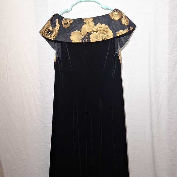 Formal Maxi Dress, Black And Gold, Floral Rose Design, Robbie Bee, Sz 16, NWOT - Picture 10 of 14